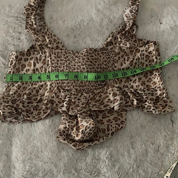 SALE LAST Cheetah Crop Top Tie Front - Small - Picture 5 of 6